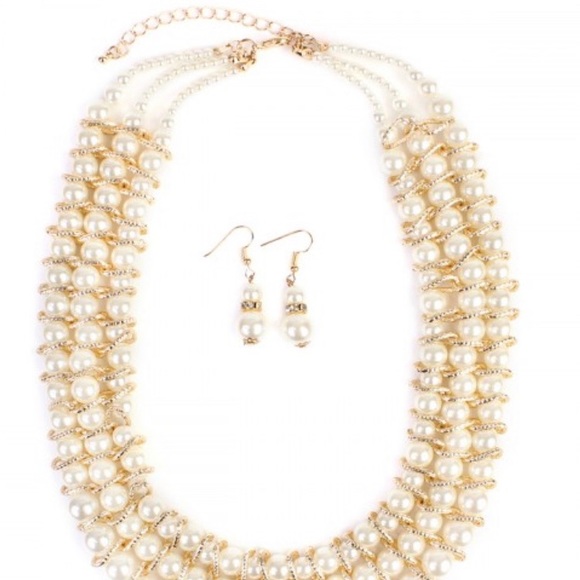 New simulated pearls necklace set - Picture 7 of 7
